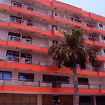 Oyo 1944 Hotel Saubhagya Inn