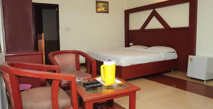 Oyo 1944 Saubhagya Hotel 2*