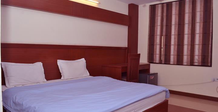 Hotel Oyo 1944 Saubhagya Lucknow